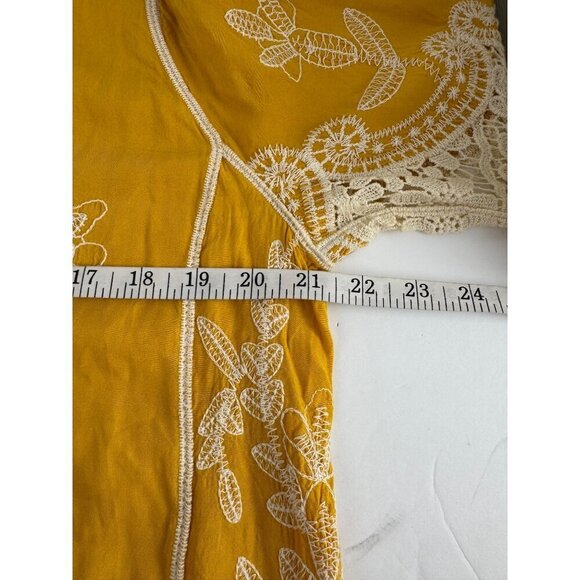 Ultra Pink NEW Gold Cream Embroidered Crochet Blouse Size Medium Summer Fesitval - Picture 6 of 9